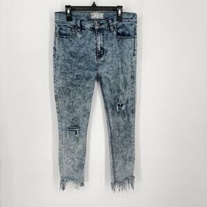 Free People Women's Acid Wash Distressed Frayed Jeans Ankle Hem Size 27 Blue
